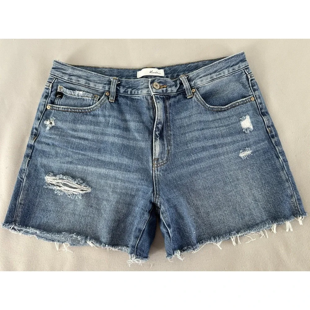 KanCan Jean Shorts Women's‎ Size 15/31 Raw Hem